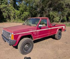 JEEP COMANCHE 4X4 TRUCK