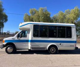 FORD E350 2001 FORD E -350 SUPER DUTY BUS — WHEEL CHAIR RAMP -