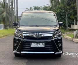 TOYOTA VOXY TANGAN PERTAMA TOYOTA VOXY 2.0 AT 2020 HITAM METALIK LOW KM