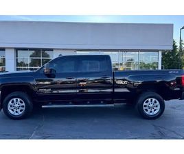 CHEVROLET SILVERADO 2500HD CREW CAB 2015 CHEVROLET SILVERADO 2500HD LTZ 4WD Z71 CREW CAB-LEATHER-TON