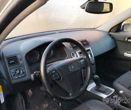 VOLVO V50 VOLVO V 50