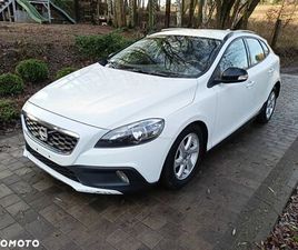 VOLVO V40 CROSS COUNTRY D2 VOLVO V40 CROSS COUNTRY D2