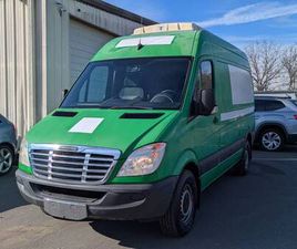 FREIGHTLINER SPRINTER 2013 *FREIGHTLINER* *SPRINTER ,LOW MILES,FRIDGE