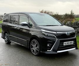 TOYOTA NOAH 2025 (68)