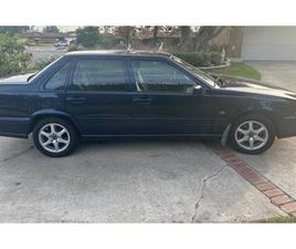 VOLVO 1999 S70 4 DOOR AUTOMATIC