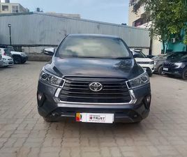 TOYOTA INNOVA