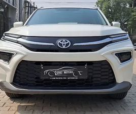 TOYOTA URBAN CRUISER