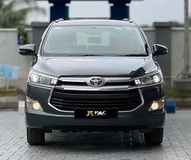 TOYOTA INNOVA