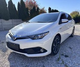TOYOTA AURIS TOURING SPORTS TOYOTA AURIS TOURING SPORTS 1.8 HSD ACTIVE TREND+ (AUTOMATA) FACELIFT/TEMPOMAT/BLUETOOTH/KAMERA/SZERVÍZKÖNYV/SZÉP ÁLLAPOT/NINCS ROZSDA!!