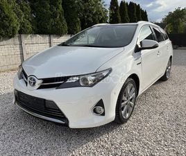 TOYOTA AURIS TOURING SPORTS TOYOTA AURIS TOURING SPORTS 1.8 HSD LOUNGE (AUTOMATA) KEYLESS/ÜVEGTETŐ/ÜLÉSFÜT./RADAR/KAMERA/TEMPOMAT/BLUETOOTH/PARK ASSIST/VALÓS KM!!