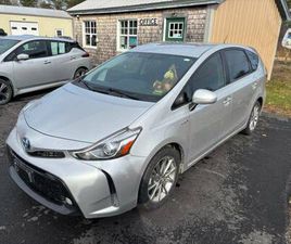 2015 TOYOTA PRIUS V FIVE TRIM
