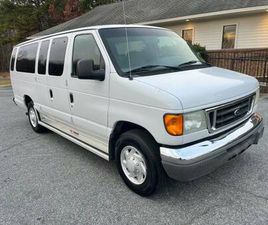 2005 FORD E350 _____ 15 PASSENGER