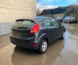 ② FORD FIESTA 1.3 ESSENCE 2010 AVEC 62000 KM *EURO5 *GARANTIE* — FORD — 2EMEMAIN
