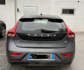 VOLVO V40 D2 VOLVO V40