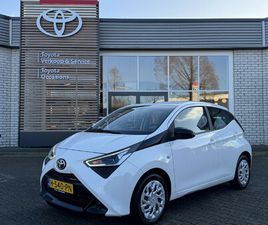 TOYOTA AYGO TOYOTA AYGO X-PLAY NL-AUTO ALL-SEASON AIRCO BLUETOOTH CAMERA EL-RAMEN/SPIEGELS APPLE/ANDROID