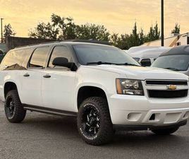 2012 CHEVROLET SUBURBAN 2500 4X4 - LEATHER / CARFAX CERTIFIED 1-OWNER