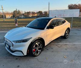 FORD MUSTANG MACH-E MUSTANG MACH-E PREMIUM AWD EXTENDED RANGE (2022)