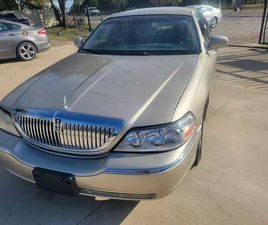 2011 LINCOLN TOWN CAR SIGNATURE LIMITED