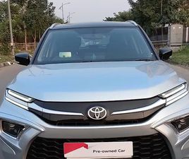 TOYOTA URBAN CRUISER