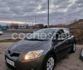 TOYOTA AURIS 1.4 VVTI LUNA