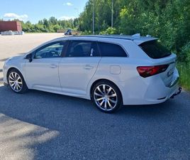 TOYOTA AVENSIS VAIHTO