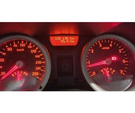 RENAULT MEGANE 1.5DCI 2004. 165.000 REGA 27.4.2026. EURO KUKA ZIMSKE GUME VLASNIK SERVISI ODRAĐENI