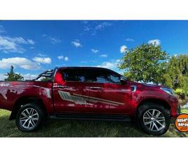 TOYOTA HILUX DOUBLE CABINE TOYOTA HILUX 2.8 SRX AT 2016