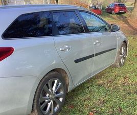 TOYOTA AURIS TOURING SPORTS BREAK TOYOTA AURIS HYBRID TS