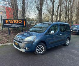 CITROEN BERLINGO CITROEN BERLINGO GENERATION-I COMBI 1.6 HDI 90 XTR - CARPLAY SANS FIL - RADAR DE RECUL - TOIT PANORAMIQUE