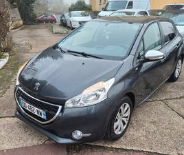 PEUGEOT 208 STYLE 1.2L 82 CV ANNÉE 2015 CT OK GARANTIE 6 MOIS NATIONALE
