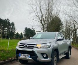 PICK UP TOYOTA HILUX LÉGEND