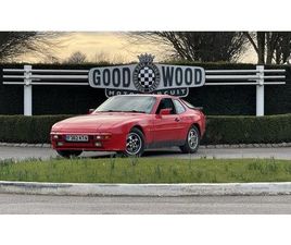 PORSCHE 944 1989 PORSCHE 944 ROUGE MANUEL, 5 VITESSES CONDUITE À DROI...