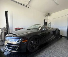 2011 GATED MANUAL V10 AUDI R8 - RARE COLLECTIBLE CAR