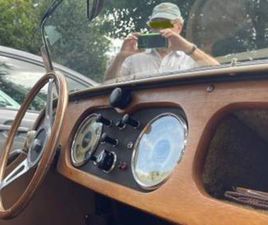 MORGAN PLUS 4 1959 COOKIES N CREAM