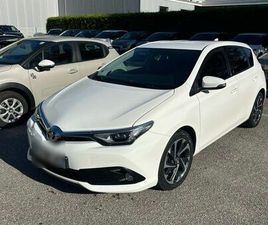 TOYOTA AURIS 2016