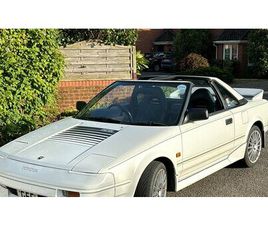 1990 TOYOTA MR2 BLANC MANUEL, 5 VITESSES CONDUITE À DROIT...