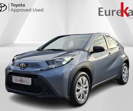 TOYOTA AYGO X 1.0 VVT-I X-PLAY CVT