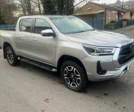2021 TOYOTA HILUX 2.8 D-4D INVINCIBLE PICKUP DOUBLE CAB 4DR DIESEL AUTO 4WD EURO 6 (START/STOP) (204 PIC...