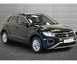 VOLKSWAGEN T-ROC - 1.5 TSI LIFE 5DR