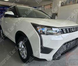 MAHINDRA XUV300 1.2T W6