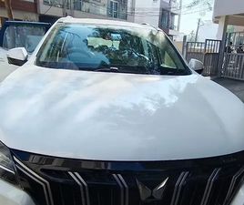 MAHINDRA XUV700