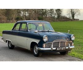 FORD ZODIAC 1961 FORD ZODIAC BLEU MANUEL, 4 VITESSES CONDUITE À DROIT...