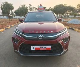 TOYOTA URBAN CRUISER