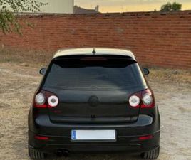 VOLKSWAGEN - GOLF