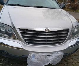 DAIMLER CHRYSLER PACIFICA 8-SITZER MULTI VAN,