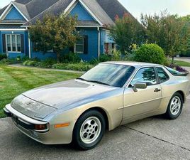 1989 PORSCHE 944