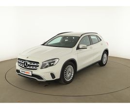 MERCEDES-BENZ GLA 200 D INTUITION