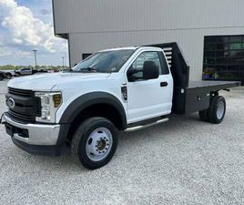 2017 FORD F550 XL 6.8L AUTOMATIC 4X4 REGULAR CAB W/FLAT BED!!