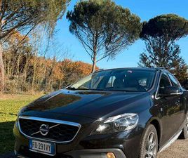 VOLVO V40 CROSS COUNTRY D2 VOLVO V40 CROSS COUNTRY
