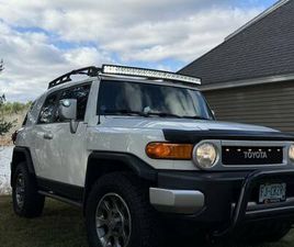 TOYOTA FJ CRUISER 2012 TOYOTA FJ CRUISER